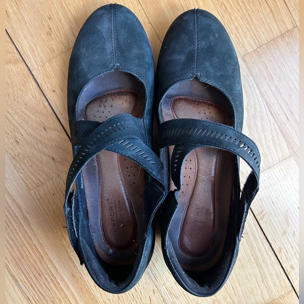 Rockport sz 9 low wedge